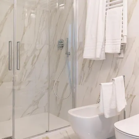 Homethirtyfour * Verona